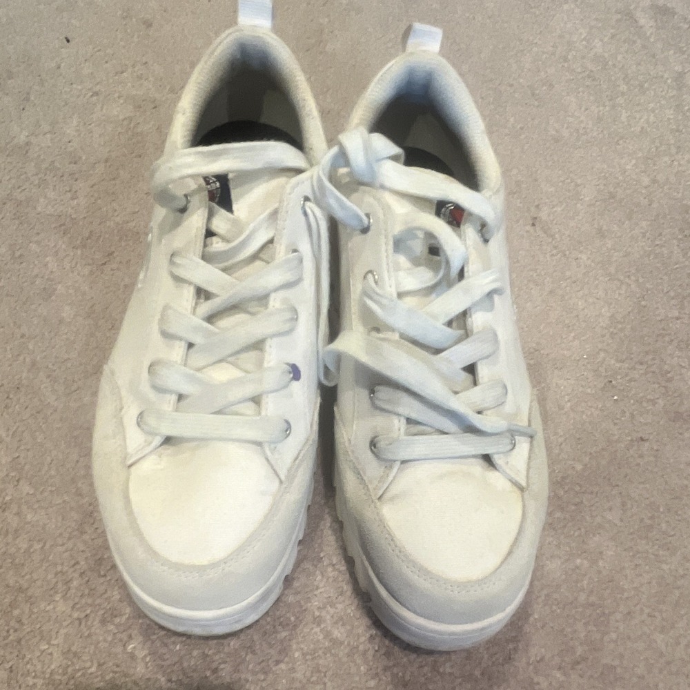 Skechers womens White Low Top Lace Up Athletic Sneakers Solid. 8.5 womens